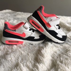 Nike toddler girl air max size 7c